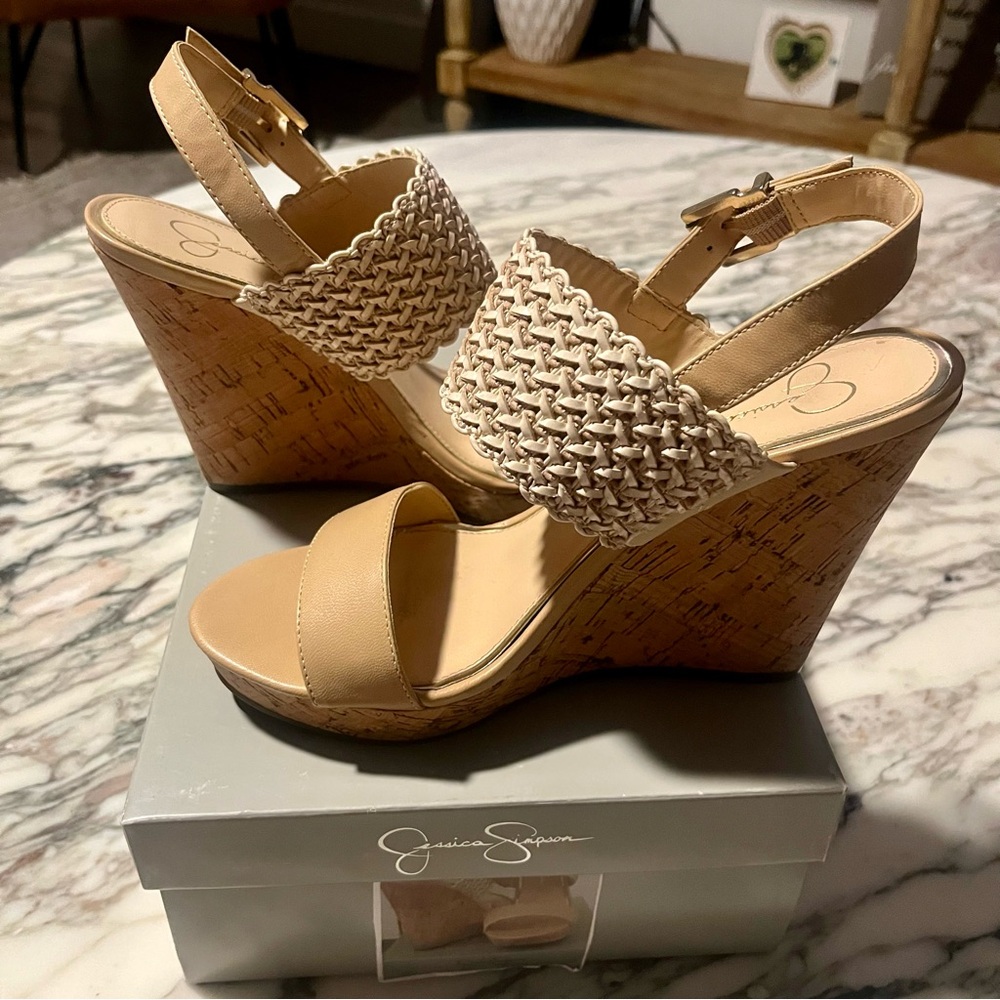 Jessica Simpson Jellia Tan & Cream espadrille style platforms